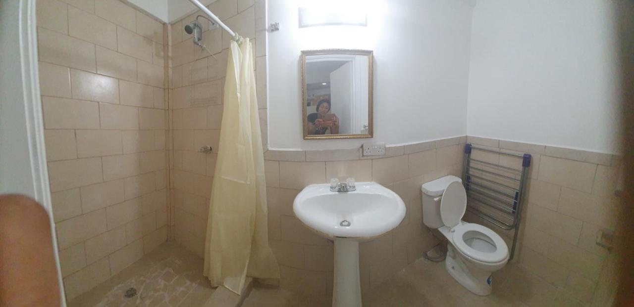 2 Minutes From Roseau, Cozy Studio With Shared Pool Exterior photo