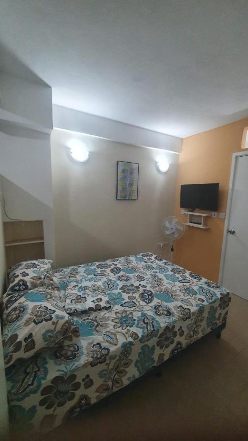 2 Minutes From Roseau, Cozy Studio With Shared Pool Exterior photo